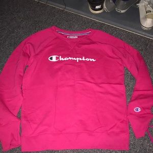 Womens champion crew neck sweatshirt. Size medium.